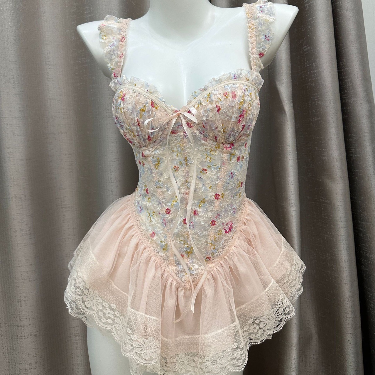 New Floral Print Sweet Fishbone Bra with Breast Pads to Slim Waist and Push up Sexy Pure Lust Style Pajamas