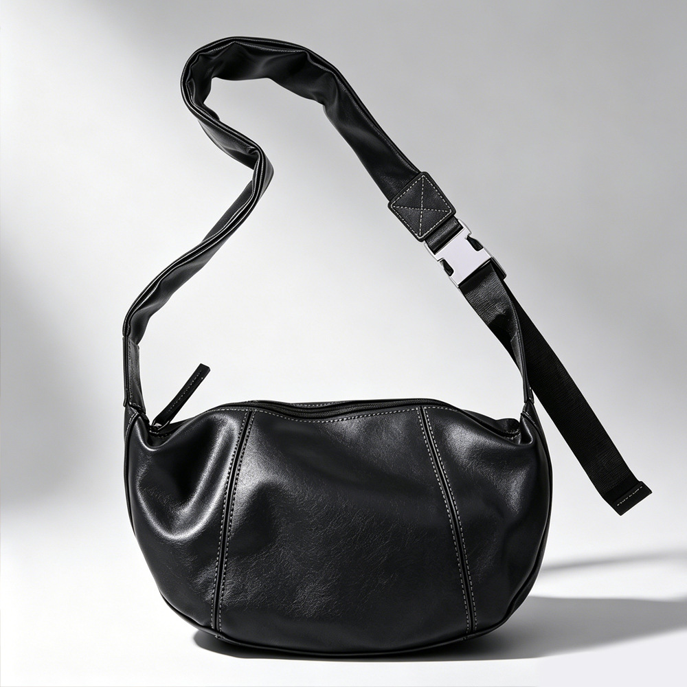 2025 New Men's Versatile Fashion Tote Bag, Large Capacity Commuting Casual Crossbody Bag, Single Shoulder Bag Wholesale