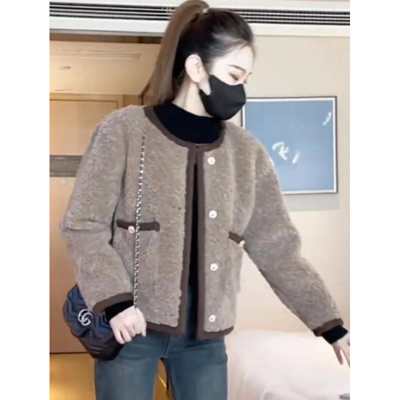小香风羊羔毛外套女冬季加厚撞色皮毛一体羊羔绒短外套小个子上衣|undefined