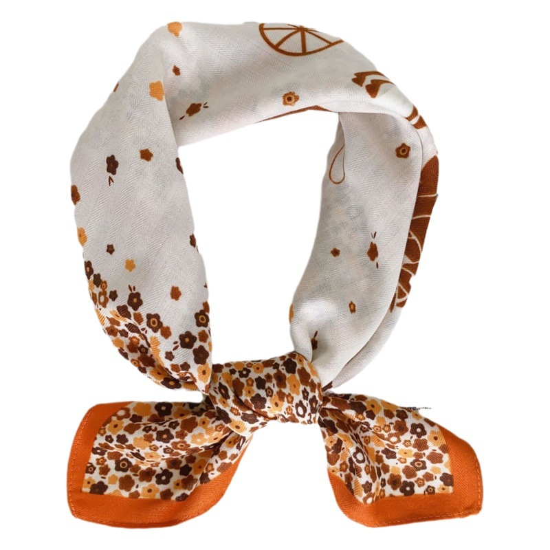 Nueva Impresión de espiga pequeña bufanda cuadrada cálido terciopelo estilo coreano fresca pequeña flor cálida bufanda decorativa en stock