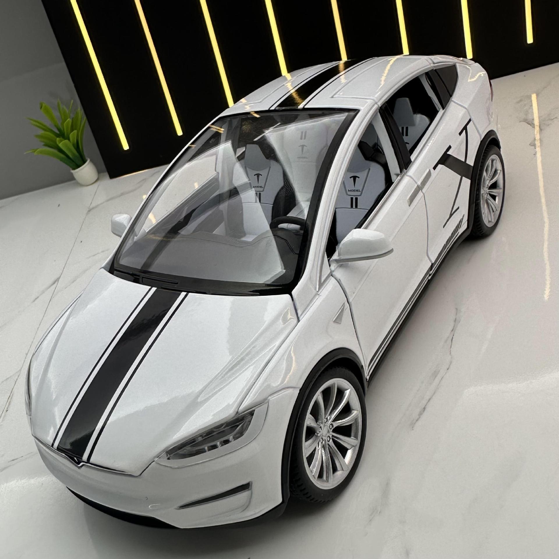 Jianyuan aleación 1:24 Tesla modelX nuevo modelo de coche de energía Tire hacia atrás con sonido y modelo de coche de juguete ligero