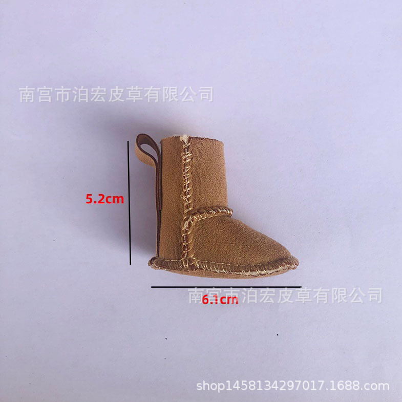 Manufacturer's New Trendy Keychain, Snow Boots, Bags, Mobile Phones, Cute and Exquisite Unique Pendants, Personalized Versatile Accessories