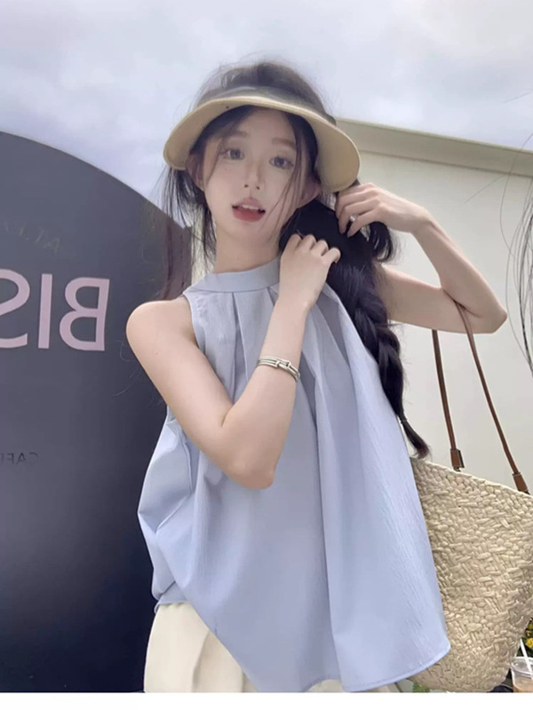 韓国風の優しいスタイルの女性用プリーツノースリーブホルターネックシャツ、夏のゆったりとした高級リゾートスタイルのオフショルダートップ|undefined
