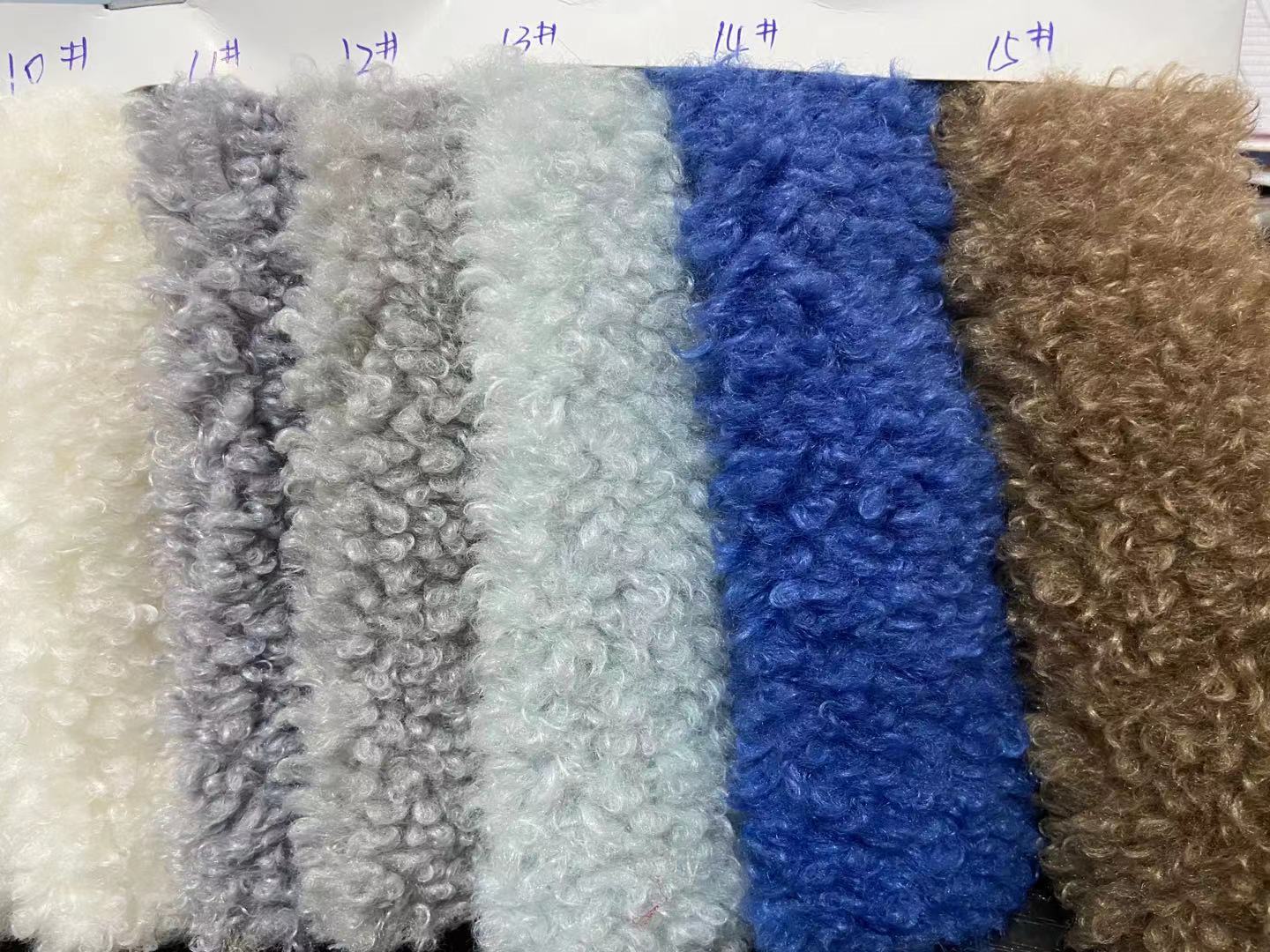 En stock fuente de poliéster fragante tela de Cachemira concubina fragante cálido pijama abrigo ropa zapatos y sombreros textiles para el hogar