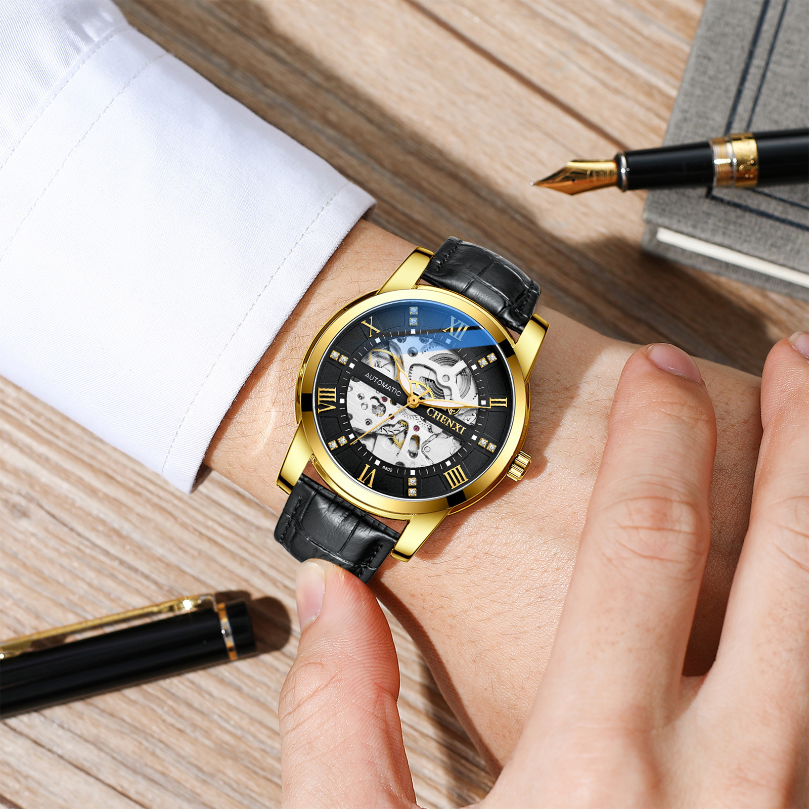 Chenxi hombres hueco transparente automático reloj mecánico cinturón moda negocio popular reloj mecánico 8802