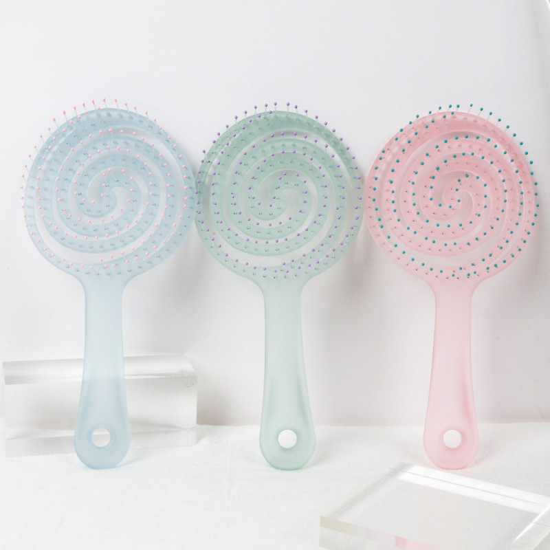 キャンデーシリーズの乾湿両用櫛のエアクッションの櫛が可愛いです。|undefined