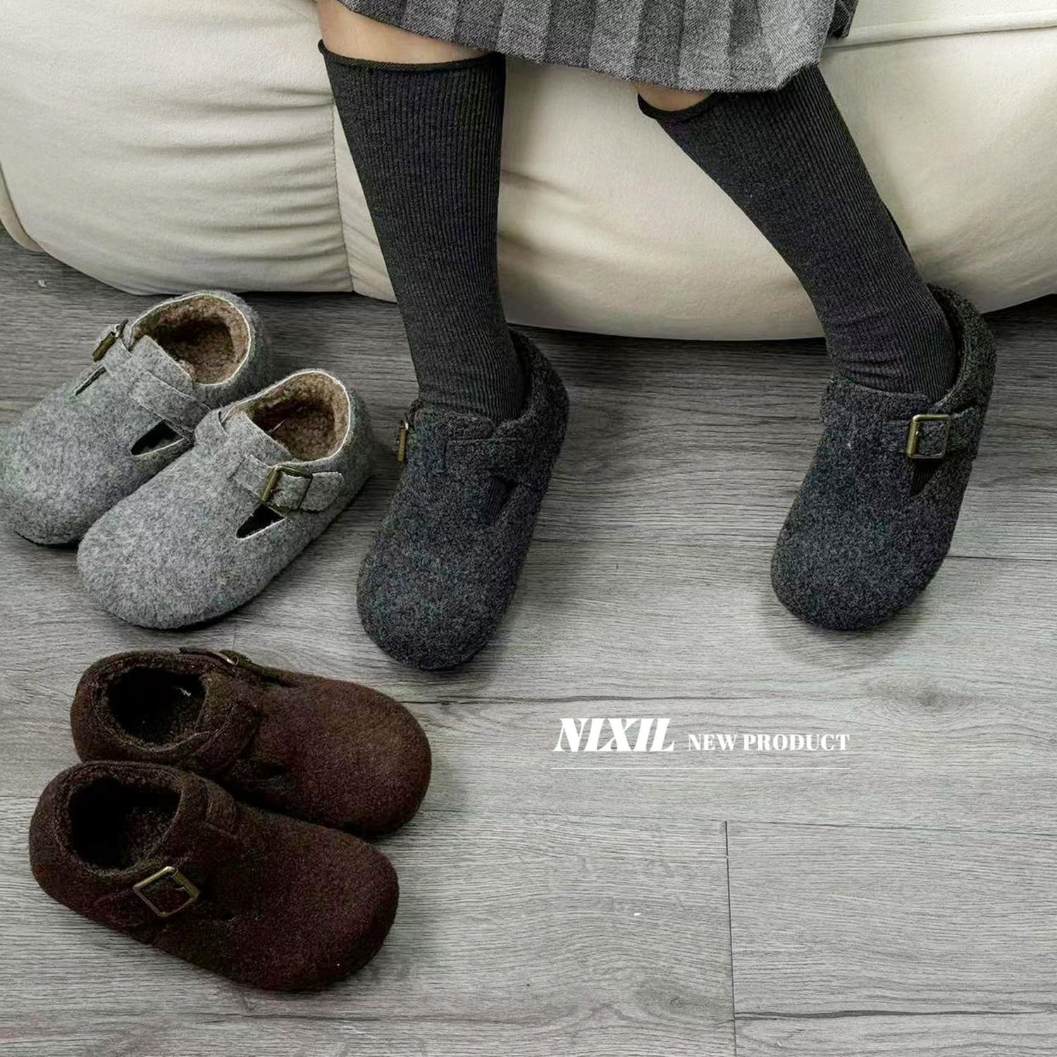 Детская зимняя обувь, корейские хлопковые туфли для девочек, модные универсальные шерстяные туфли Birkenstock на флисовой подкладке.