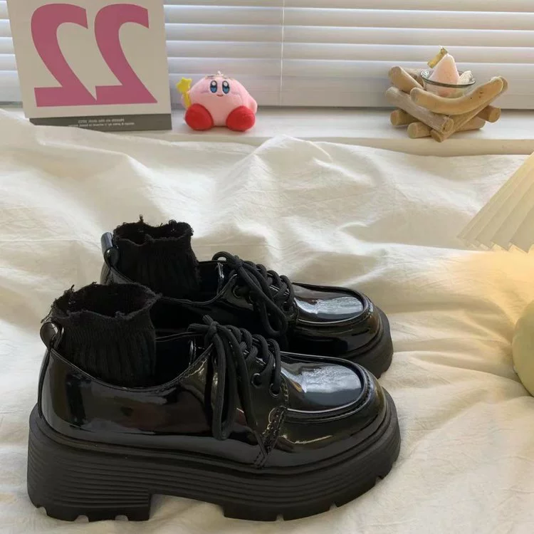 Маленькие кожаные туфли в британском стиле женские 2024 новые ботинки Le Fu на толстой подошве модные повседневные женские туфли корейские дикие одиночные туфли