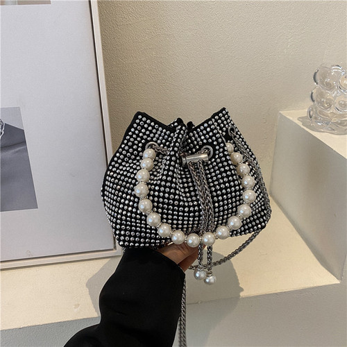 Internet celebrity retro popular bright diamond strap bucket bag for women summer  new fashion trendy ins single shoulder crossbody bag