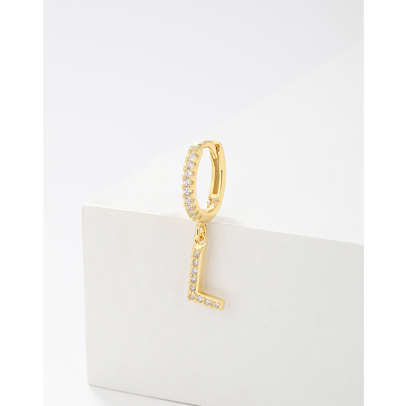 Amazon transfronterizo 925 plata esterlina 26 letras pendientes de estilo europeo y americano pendientes de orejas de orejas de orejas