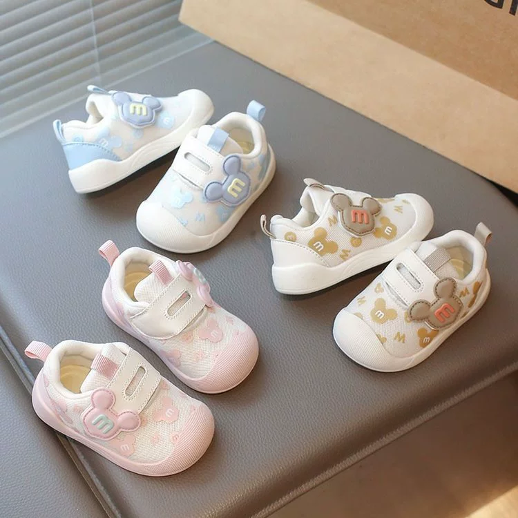 Младенцы учатся шаг за шагом обувь детская весенняя дышащая обувь мальчик девочка мягкая подошва нескользящая машина обувь детская обувь