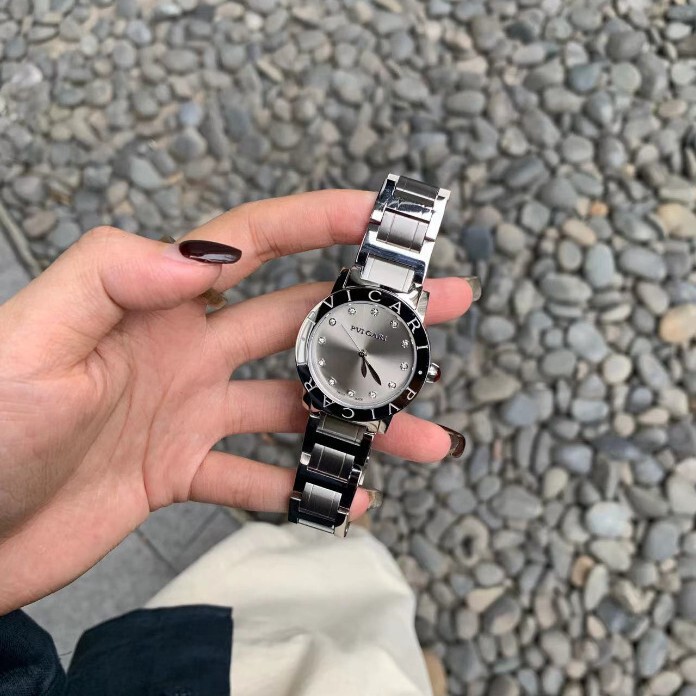 super expensive goods! Baojia Watch Women's Niche High-end Retro Light Luxury Carved Dial Design Sense Steel Band Watch