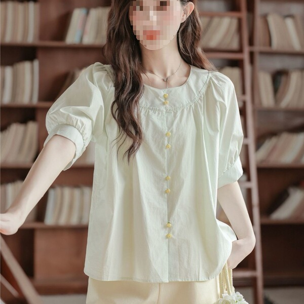 Design fresh summer shirt with a round collar