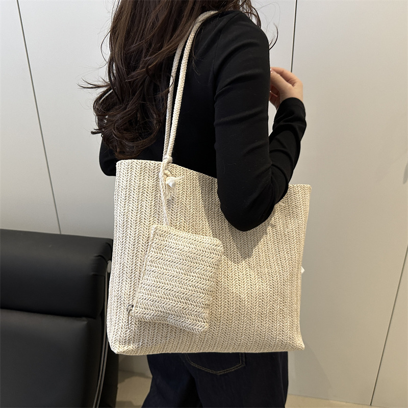 Bolsas de paja transfronterizas 2025 primavera y verano nuevas bolsas de ocio este año populares bolsas de mano de hombro de dos piezas image 3