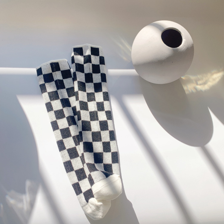 흑백 격자 무늬