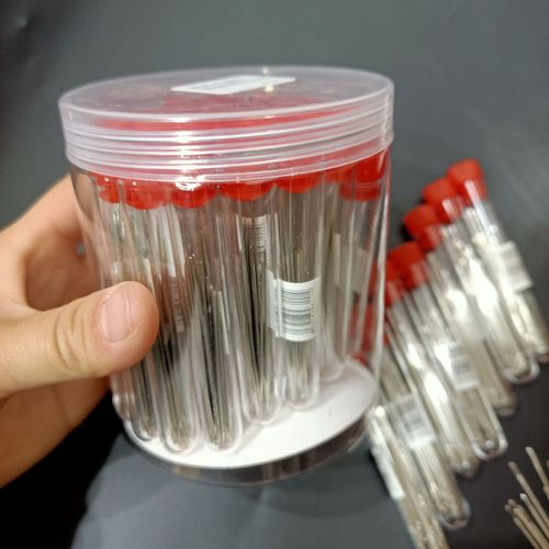 Barrel small tube needle set big eye sewing needle clothes sewing needle household large needle set needle 1 yuan street stall