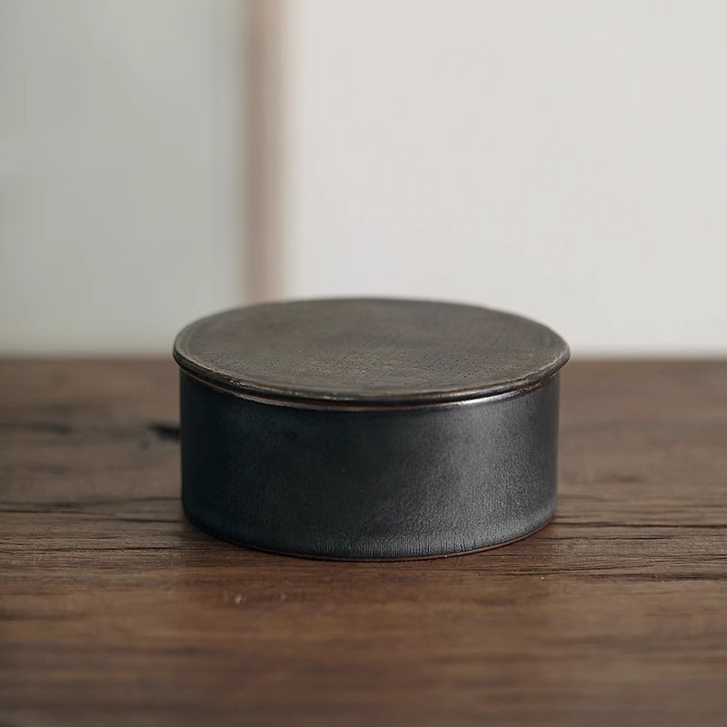 Taza de té de cerámica gruesa pequeña con montaña y río Taza de almacenamiento temporal de té Taza de almacenamiento de té de torta de té de polvo Taza de almacenamiento de té de estilo japonés retro pequeño té