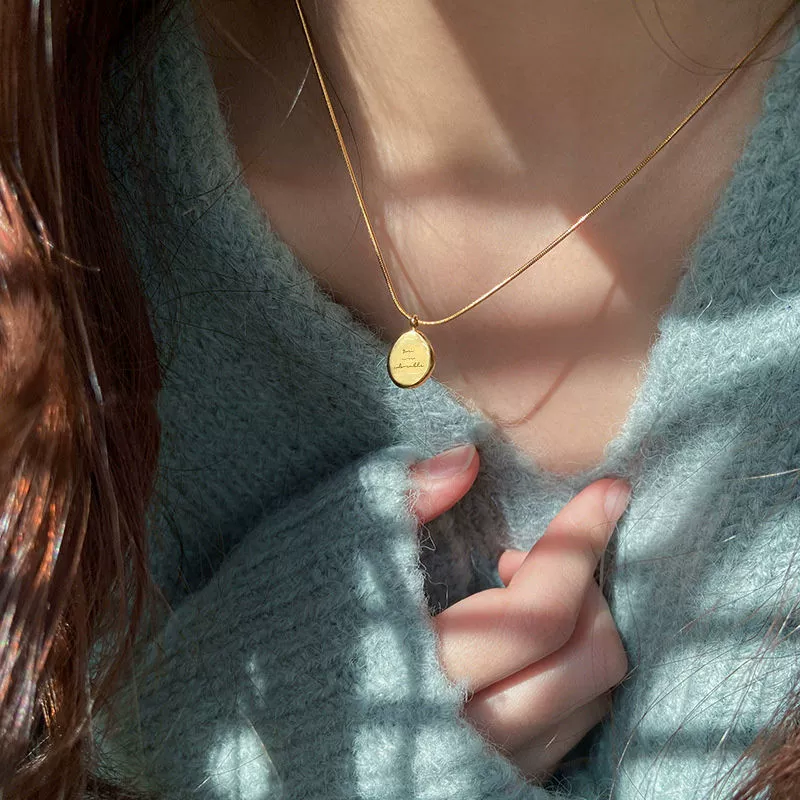 Подвеска-ожерелье, charm из нержавеющей стали в виде буквы, розовое золото или серебро, стиль лёгкого люкса