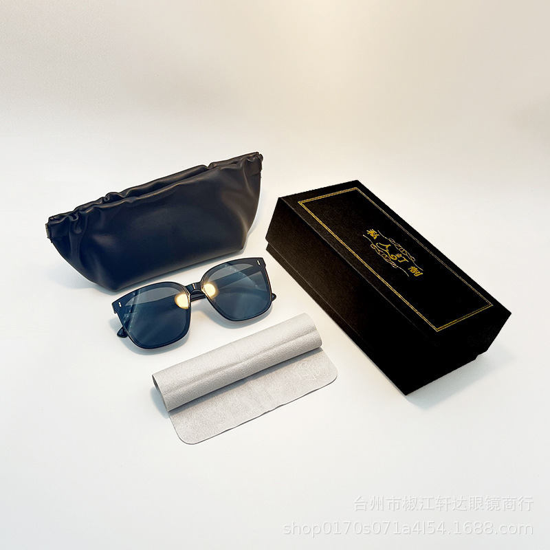Caja de gafas de venta directa, caja de gafas de cuero negro, caja de gafas de PVC, caja de gafas de paquete suave, gafas de cuero de seda