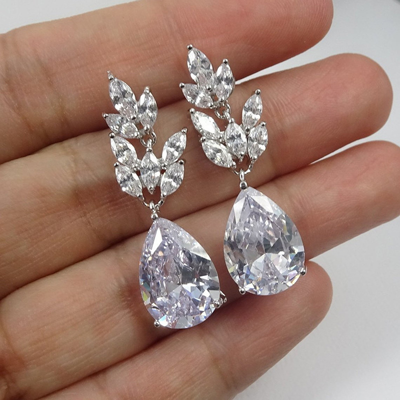 New Bridal Water Drop Pear-shaped Zircon Hanging Copper Earrings Female display picture 2