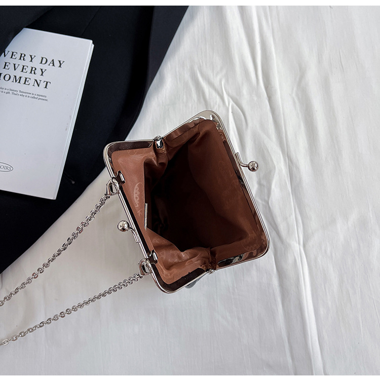 Personalized, fashionable and casual shell phone bag, new retro crossbody bag, lapel handbag, commuting single-shoulder crossbody bag undefined