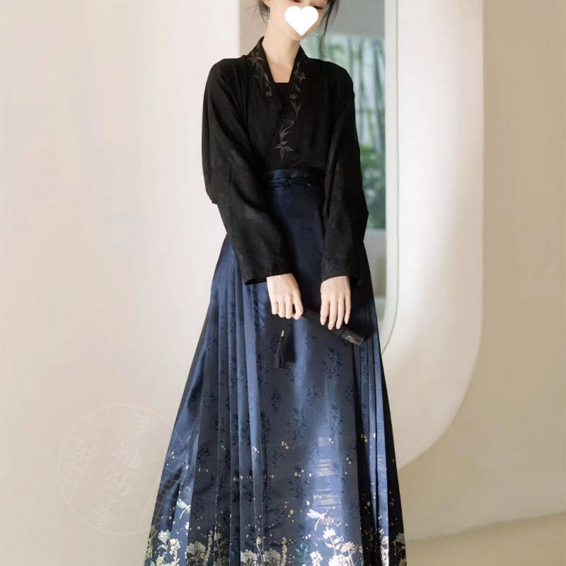 C9L 明制汉服女国风马面裙通勤酷系女春夏印|undefined