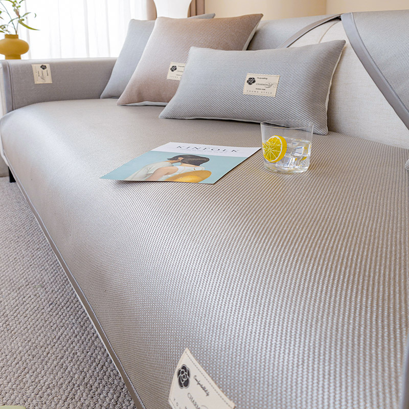 Nuevo cojín de sofá de seda de hielo, cojín fresco de verano de lujo ligero, cubierta de sofá de cuero antideslizante, cubierta de tela, cojín de alfombra de ratán de hielo fresco