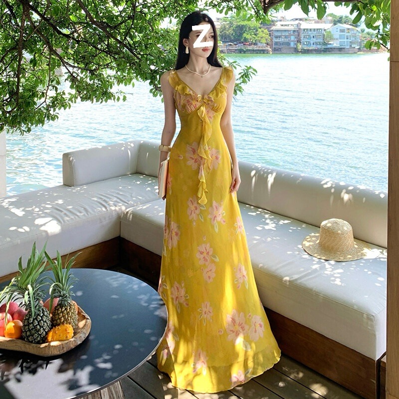 French-style exquisite ruffled V-neck yellow printed slip dress, fairy-like seaside ambiance, vacation-style long dress French-style exquisite ruffled V-neck yellow printed slip dress, fairy-like seaside ambiance, vacation-style long dress