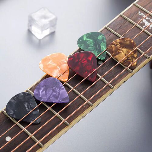 Guitar pick 0.46 0.71 0.96mm celluloid pick ukulele pick frosted heart-shaped pick
