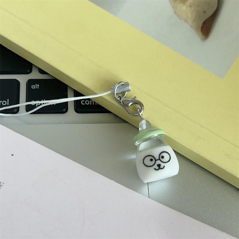 ins可爱自嘲熊奶瓶钥匙扣挂件软萌少女心包包挂饰品学生闺蜜礼物|undefined