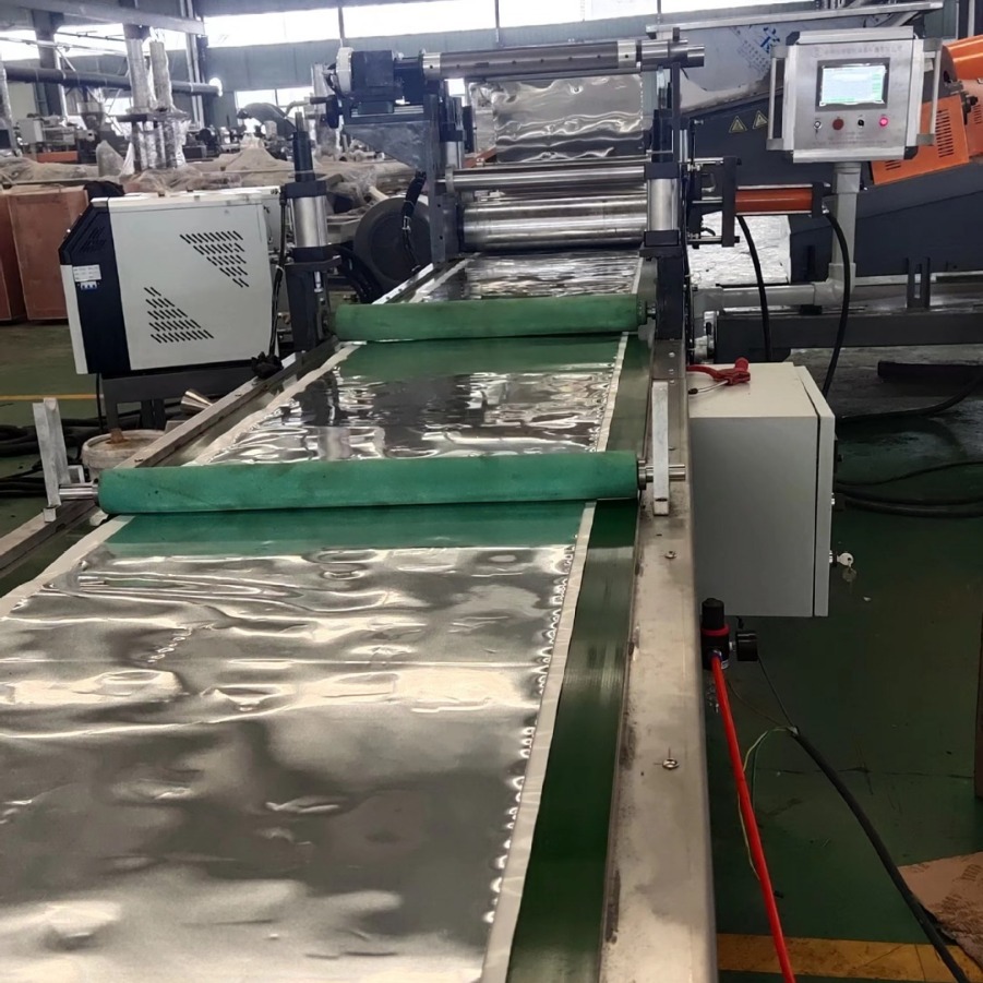 汽车止震隔音板设备厂家,双层4mm厚丁基胶泥带机械工厂