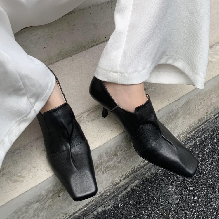 Autumn 2021 French Pleated Court Style Square Toe Thin-heeled Shoes Korean Style Elegant Slip-on High-heeled Women's Shoes Size 40