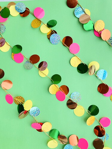 INS colorful round paper strips hanging flags birthday party Christmas holiday decoration aluminum foil round discs ornaments festive decorations