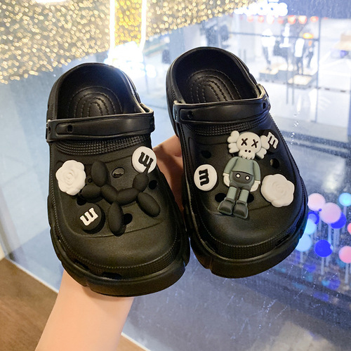 Children's sandals for both boys and girls, 2024 summer new style, suitable for primary school students, sizes 24-35, unisex beach shoes