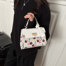 �羳���s�r���������ŮС������ӡ���ɐ����ͨ�ڰٴ�μ�б���