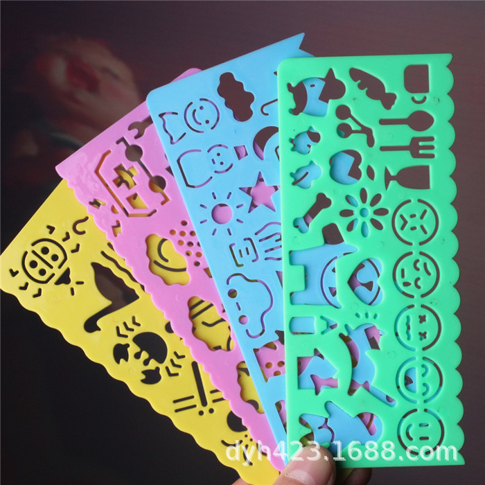 UC-602多功能图案尺子 展13.jpg