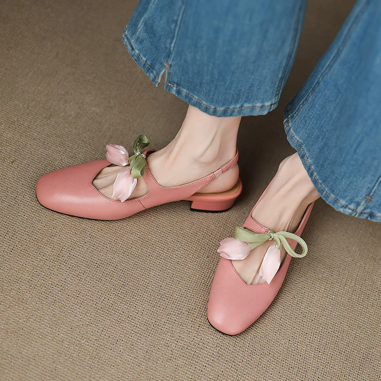 Французский нежный ветер Баотоу сандалии женские 2025 новые летние кожаные цветы с неглубоким ртом Мэри Джейн туфли на низком каблуке