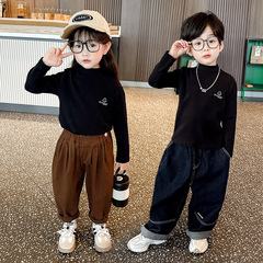 子供の底のシャツの舒毛秋の冬の男女の子供の純綿の保温の上着の親子の中で長袖の潮の子供服のtシャツを襟ます。