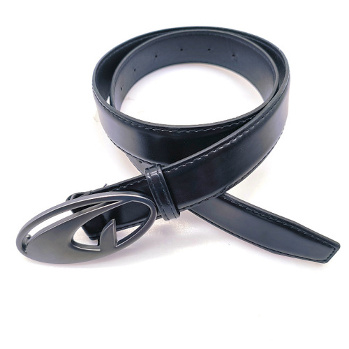 Black sandblasted alloy buckle decorative belt with LOGO letters, fashionable design to match various clothing
