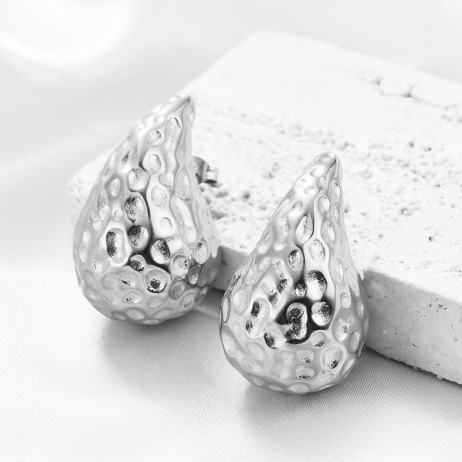 Ear Studs Classification 1 Pair Quantity Daily Occasion 1 Pair Simple Style Water Droplets Plating Stainless Steel Ear Studs