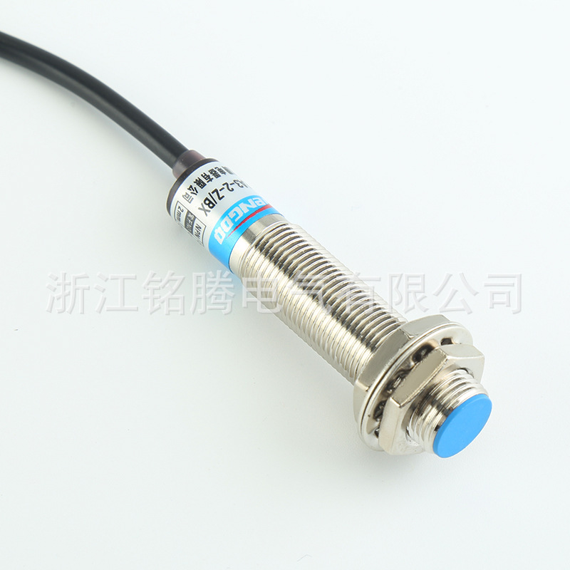 电感式M12平头LM12-3002PA 3002NA常开6-36V传感器圆柱接近开关-阿里巴巴