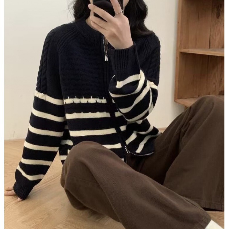 2025 otoño y invierno nuevo color contrastante rayas de doble cremallera cardigan de punto de mujer versión coreana universal suéter de manga corta larga suelta image 5