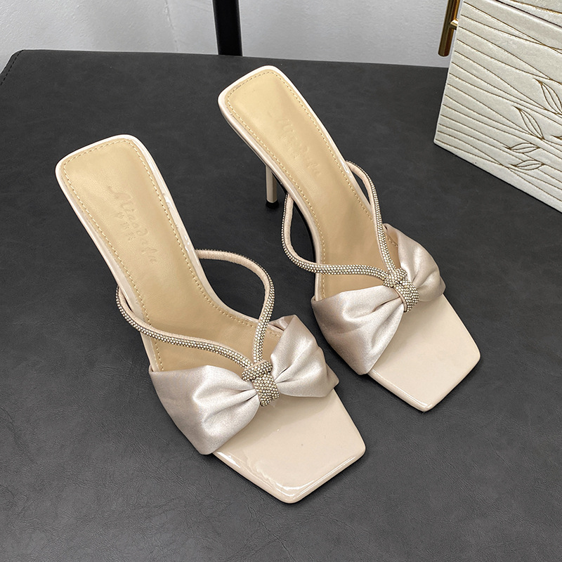 Spot 2025 Summer Hot Style Rhinestone Poplar Forest Sandals Feminine Lady Style Stiletto High Heels Flip Flops for Outer Wear