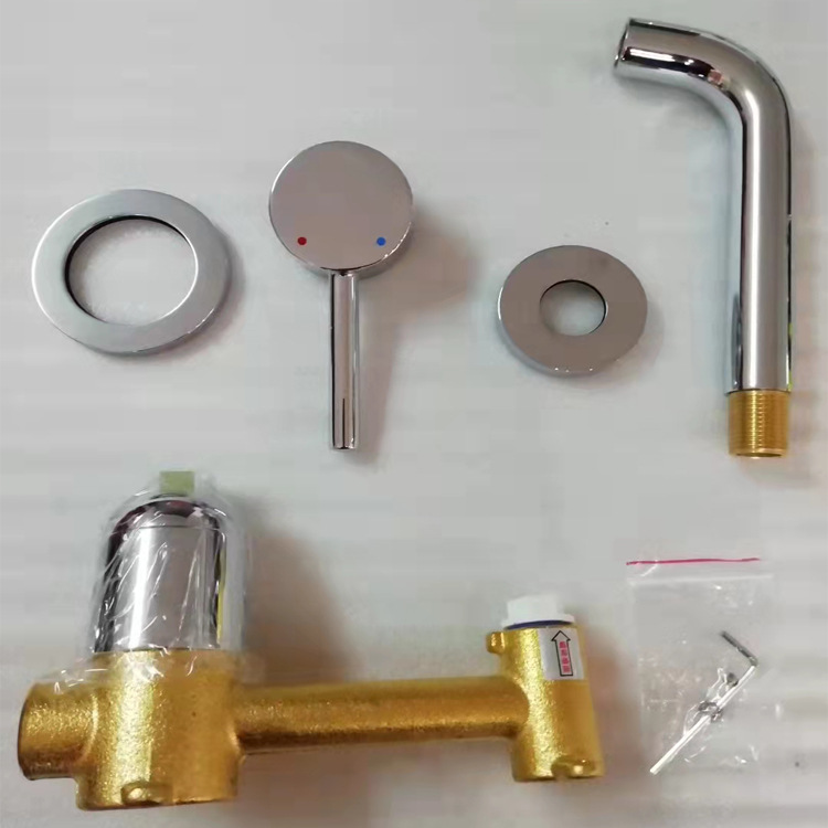 Fábrica transfronteriza de latón grifo de pared giratorio lavabo grifo oculto lavabo grifo al por mayor