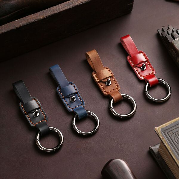 Retro creative universal leather keychain handmade for keys