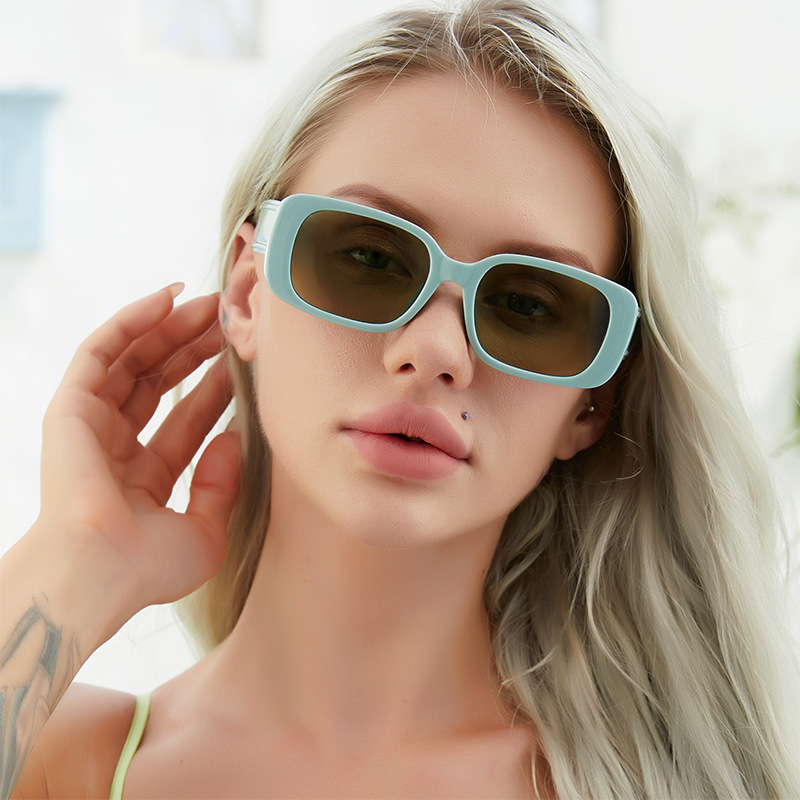 Simple Small Square Frame Candy Color Sunglasses Wholesale Nihaojewelry display picture 11