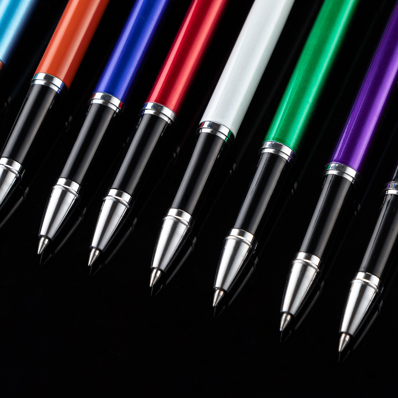 Fabricante de bolígrafo de firma en stock bolígrafo de metal de alta calidad regalos comerciales bolígrafo publicitario logotipo de impresión nuevo bolígrafo multicolor