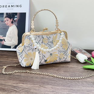 �Ї��Lӡ�����۰���Ů���ŏ͹�����ڽ��������LС������������