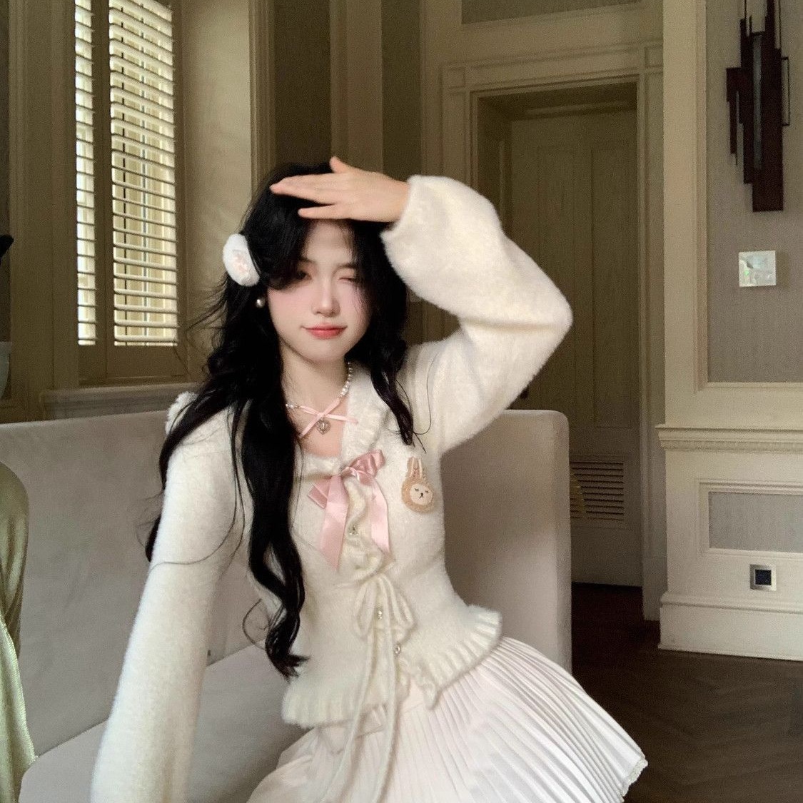 软妹蝴蝶结边糯米杏上衣+百褶裙2025秋季新款甜美可爱套装女