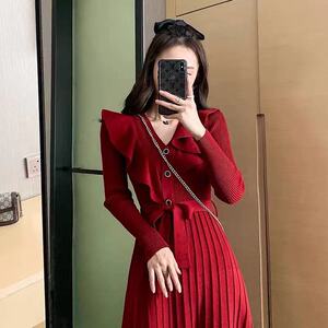 2021新款收腰修身纽扣木耳边毛衣裙针织连衣裙时尚加厚打底连衣裙